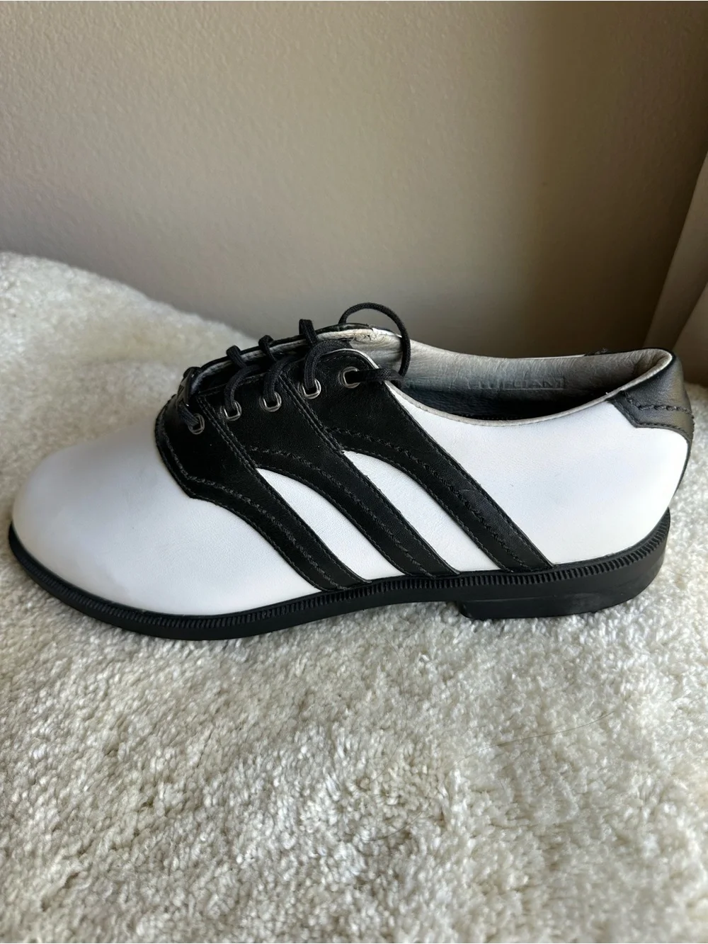 Vintage Adidas Z-Traxion Leather Golf Shoes Men's Size 9 White Black 118839